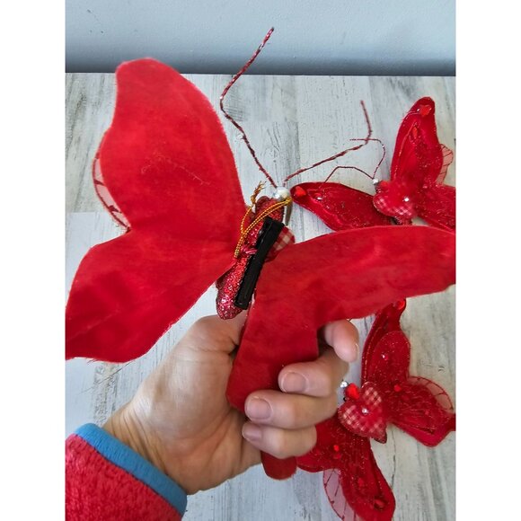 Katherine's collection gingham glitter butterfly clip Valentine red beaded decor - Picture 4 of 11